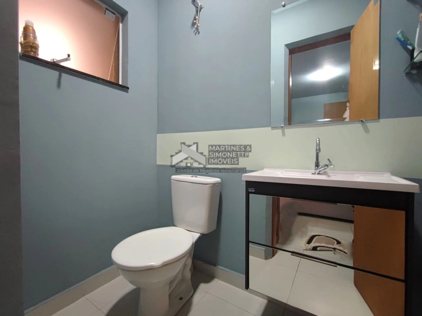 3-bedroom house with a walk-in closet in Curitiba — photo 12