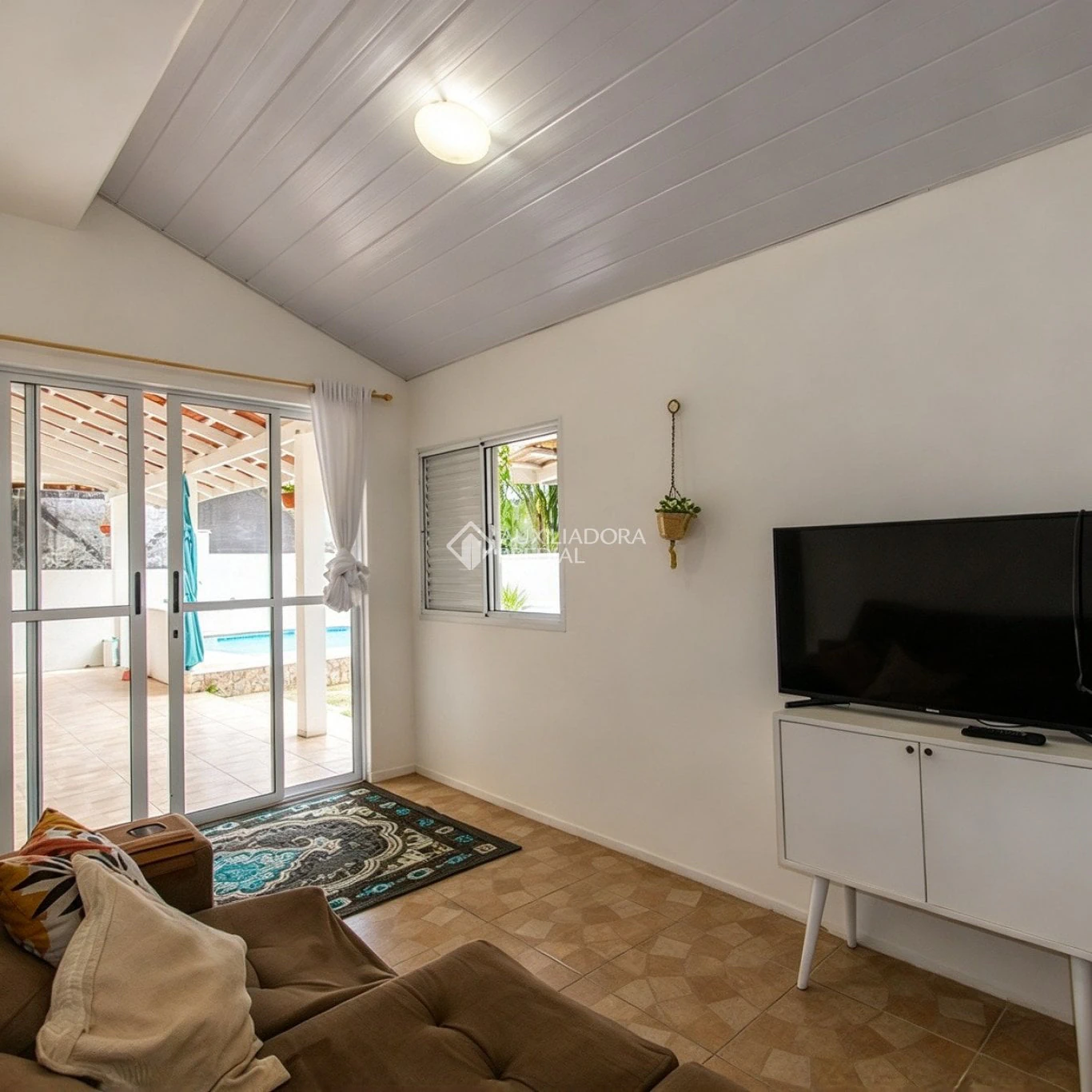 2-bedroom house with a private pool in Florianópolis — photo 18