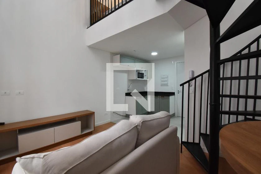 Furnished apartment, 36 m², with wood or laminate floors — photo 10