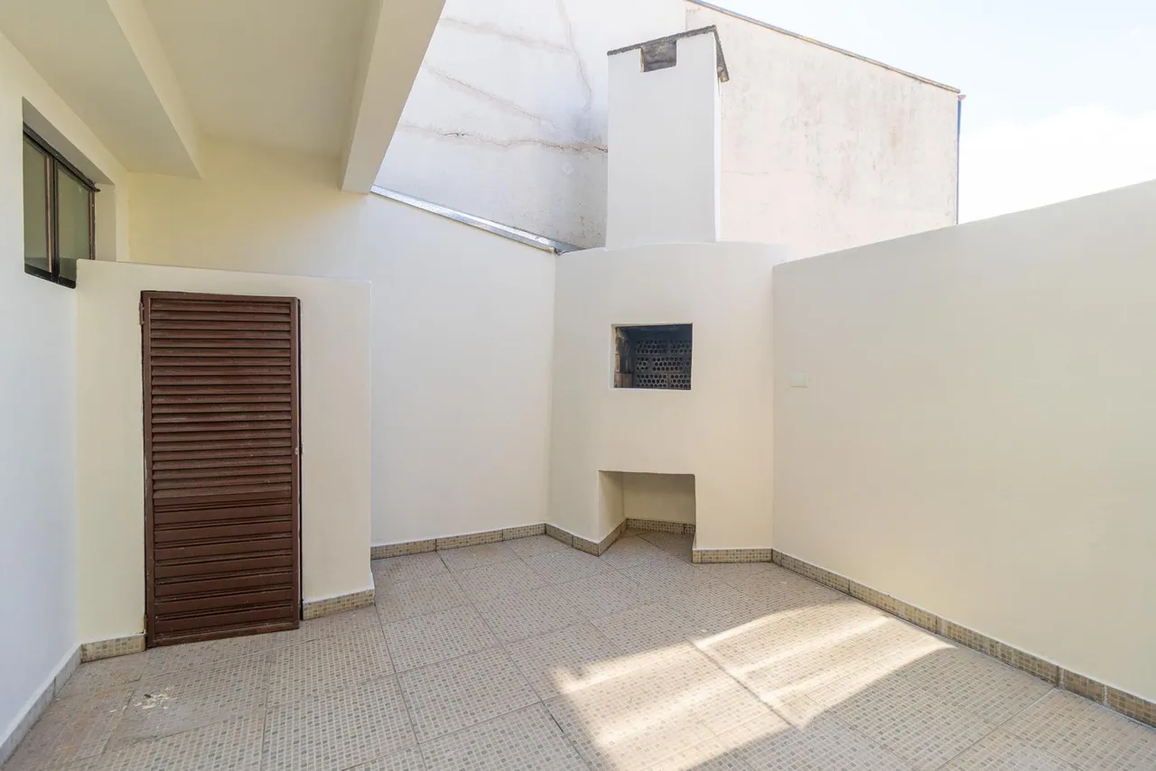 4-bedroom house with 4 bathrooms and 1 parking spot — photo 6