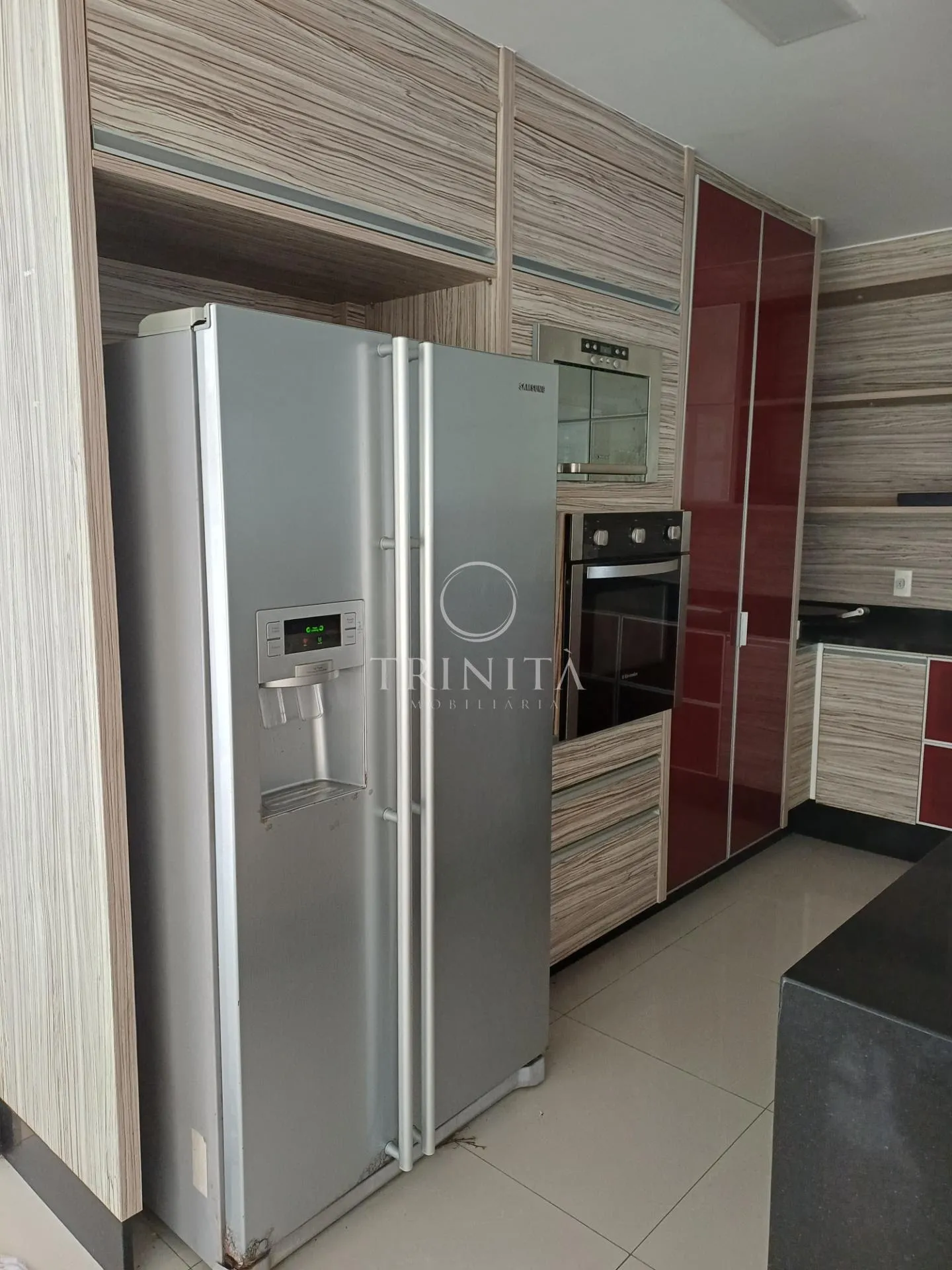 House, 490 m², with a grill on the balcony — photo 41
