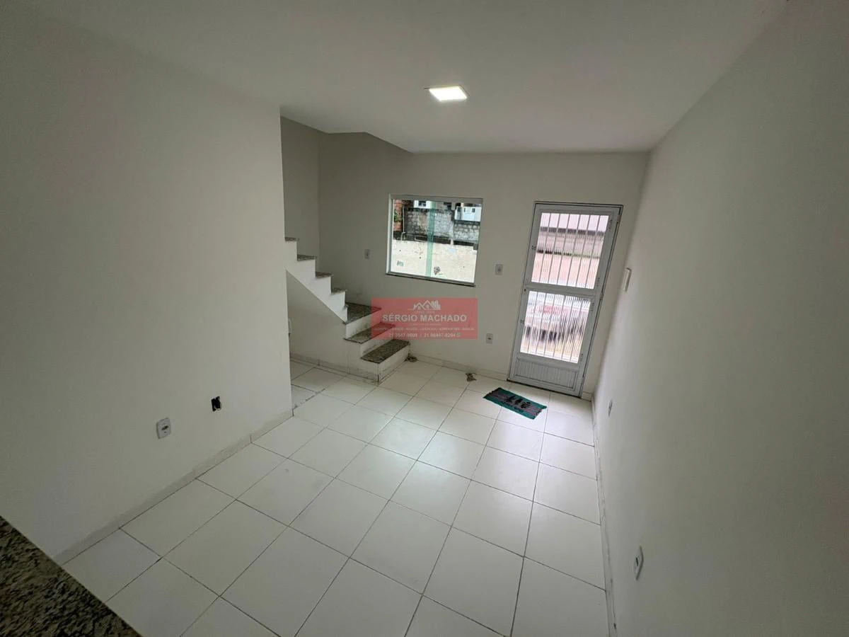 Casa duplex com 2 quartos e cozinha aberta com fogão — photo 9