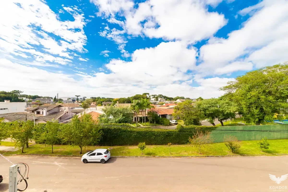 Two-story house with 230 m², 3 bedrooms and 4 baths — photo 34