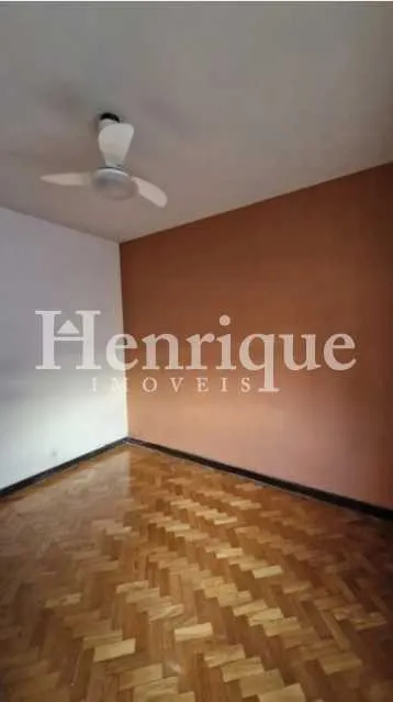 95 m² apartment with a bathtub and a walk-in closet — photo 11