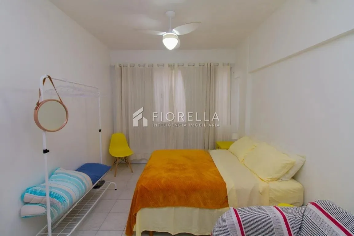 Furnished studio 35 m² with an open kitchen and gas stove — photo 14