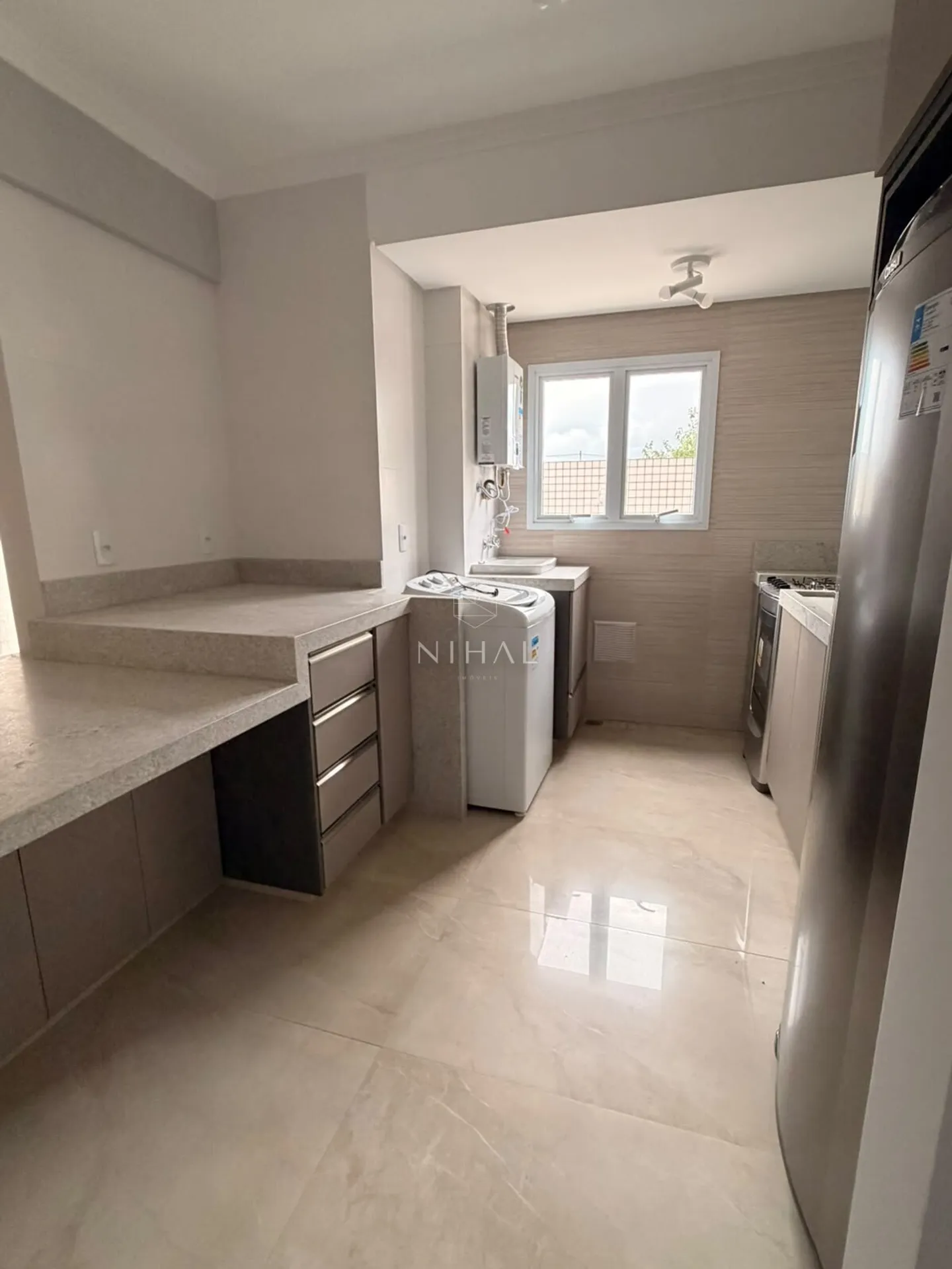 2-bedroom apartment in a building with a gym — photo 6