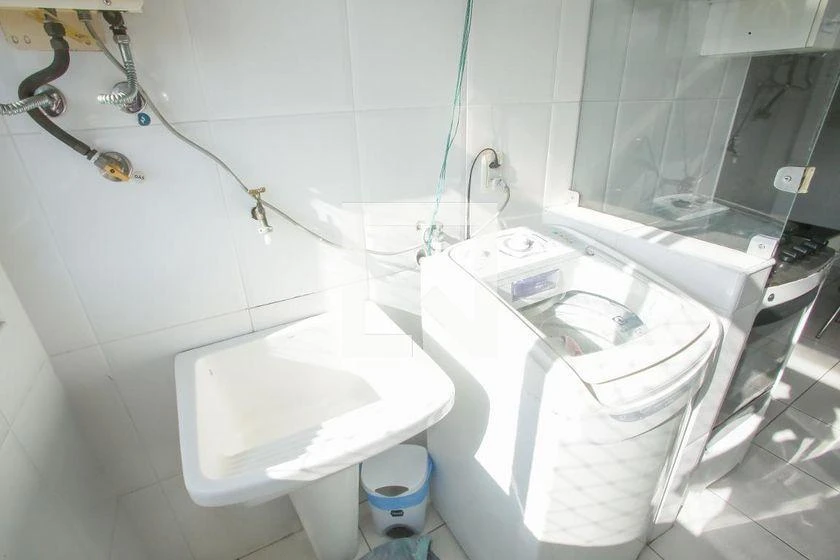 Departamento de 2 dormitorios con balcón cerrado con vidrio — photo 47