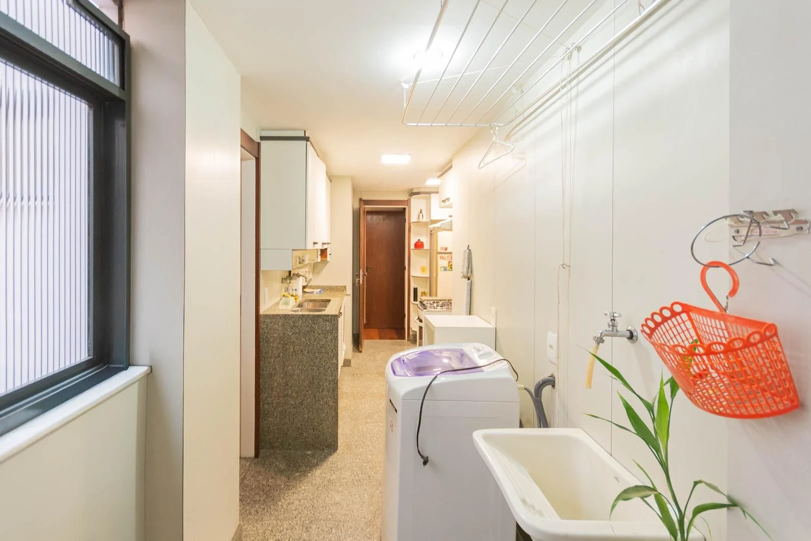 Apartamento mobiliado com 4 quartos e 2 vagas — photo 57
