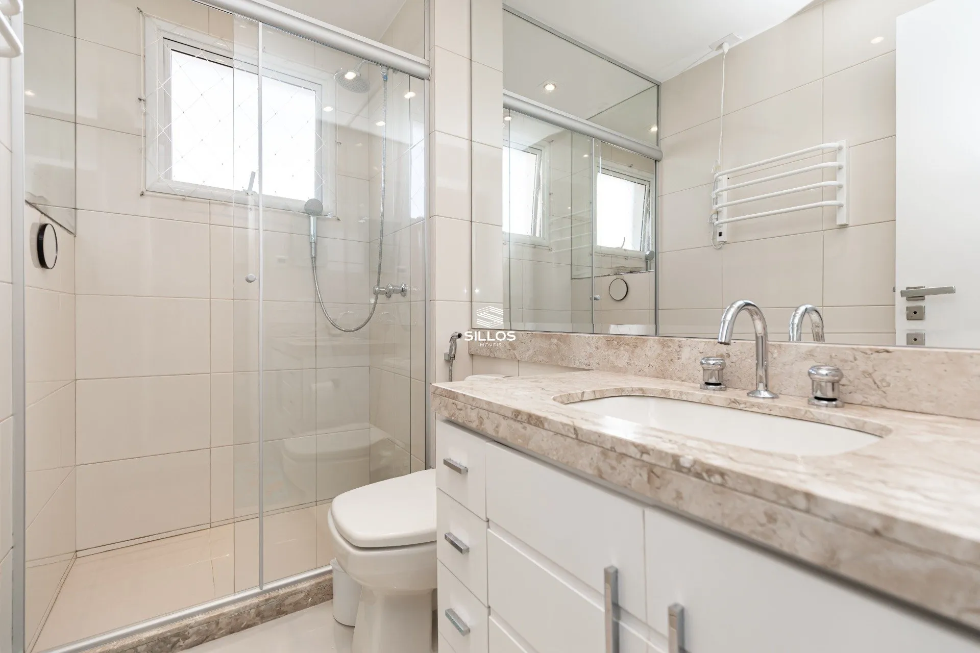 Квартира 321 м² з 3 спальнями-сюїтами і 4 паркомісцями — photo 27