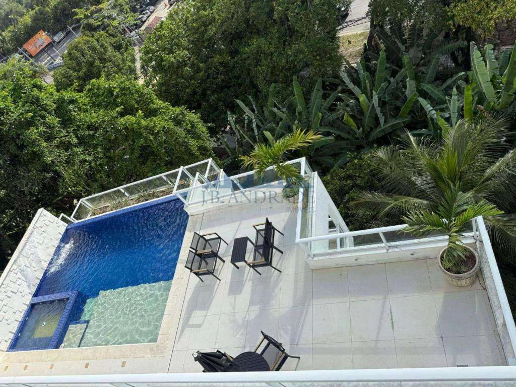 Furnished house with 4 en-suite bedrooms and 993 m² — photo 19