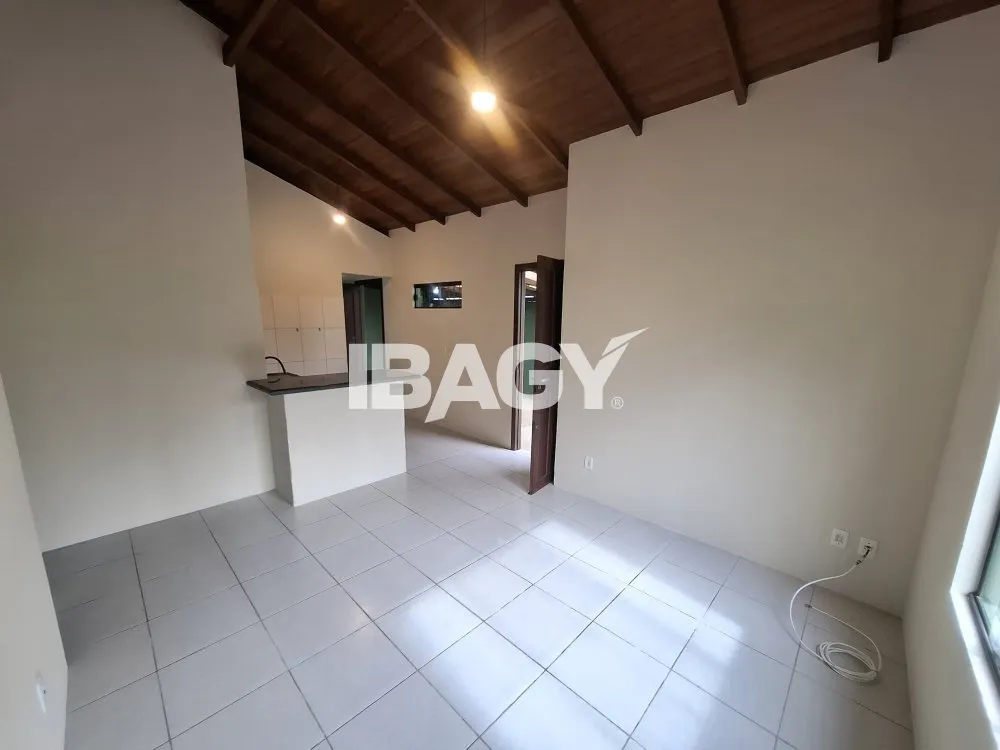 Casa com 2 dormitórios e cozinha integrada de 260 m²