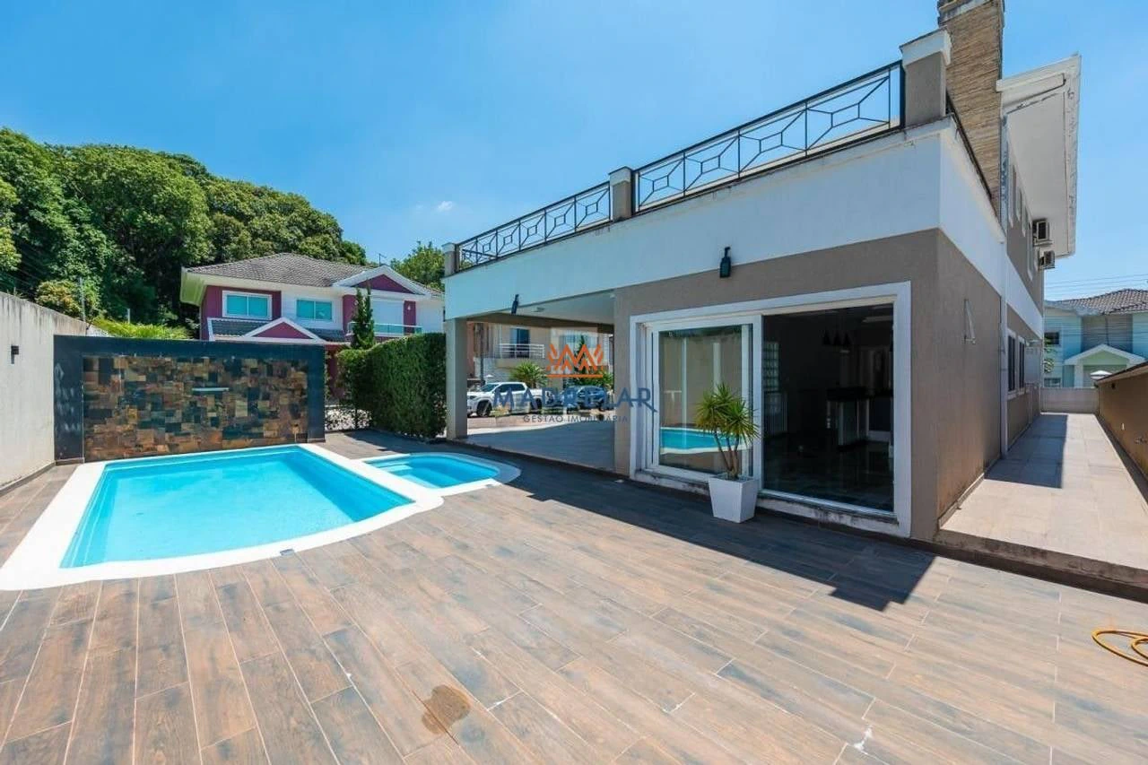 Condo house with 4 en-suite bedrooms and 305 m² — photo 21