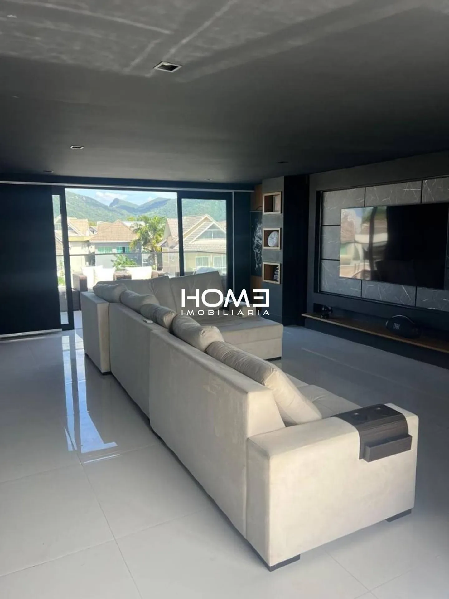 House with 4 bedrooms and 5 bathrooms mountain view — photo 6