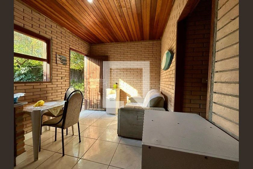 Apartamento amueblado de 2 dormitorios con balcón y jardín privado — photo 3