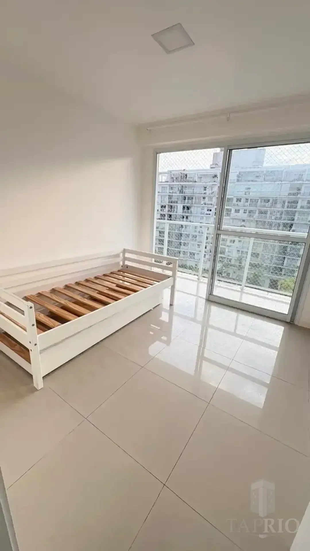 3-bedroom apartment with 3 bathrooms and 2 parking spots — photo 25