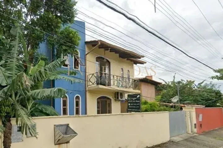 Сад и 2 спальни: дом 140 м² — photo 3