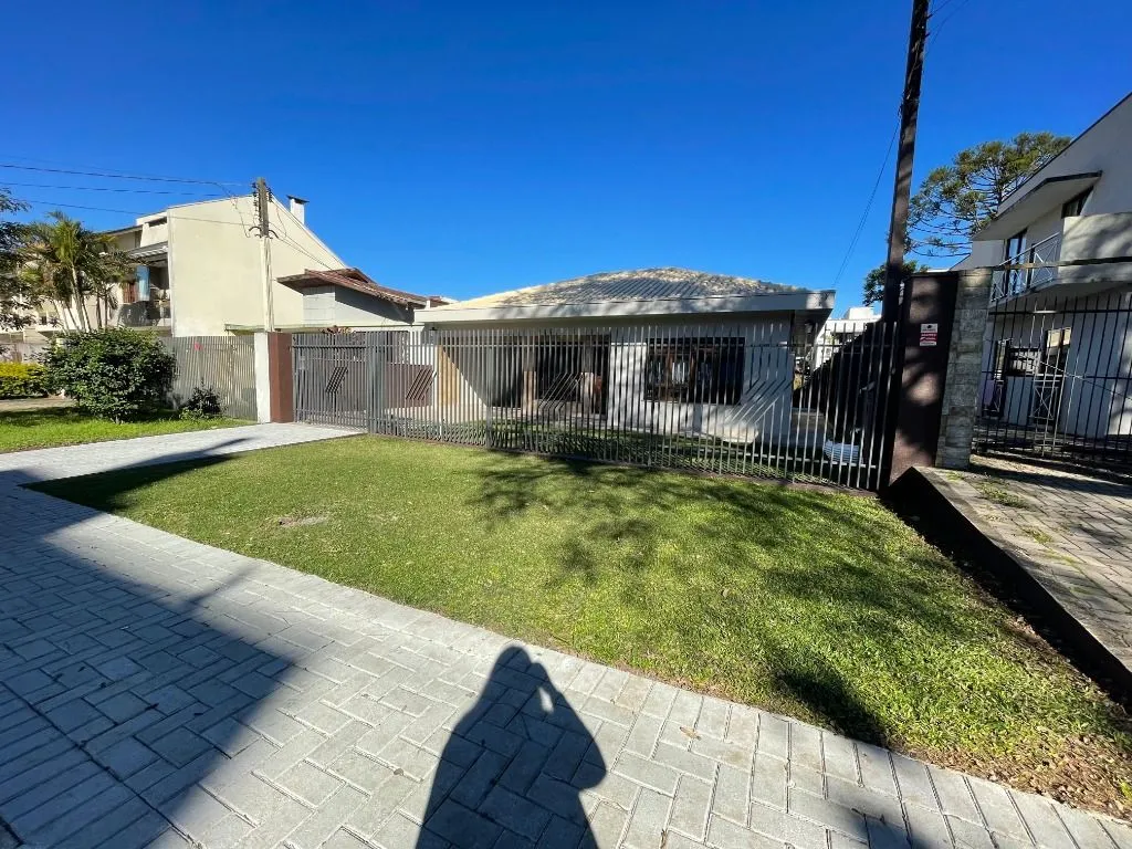 3-bedroom house with private garden — photo 5
