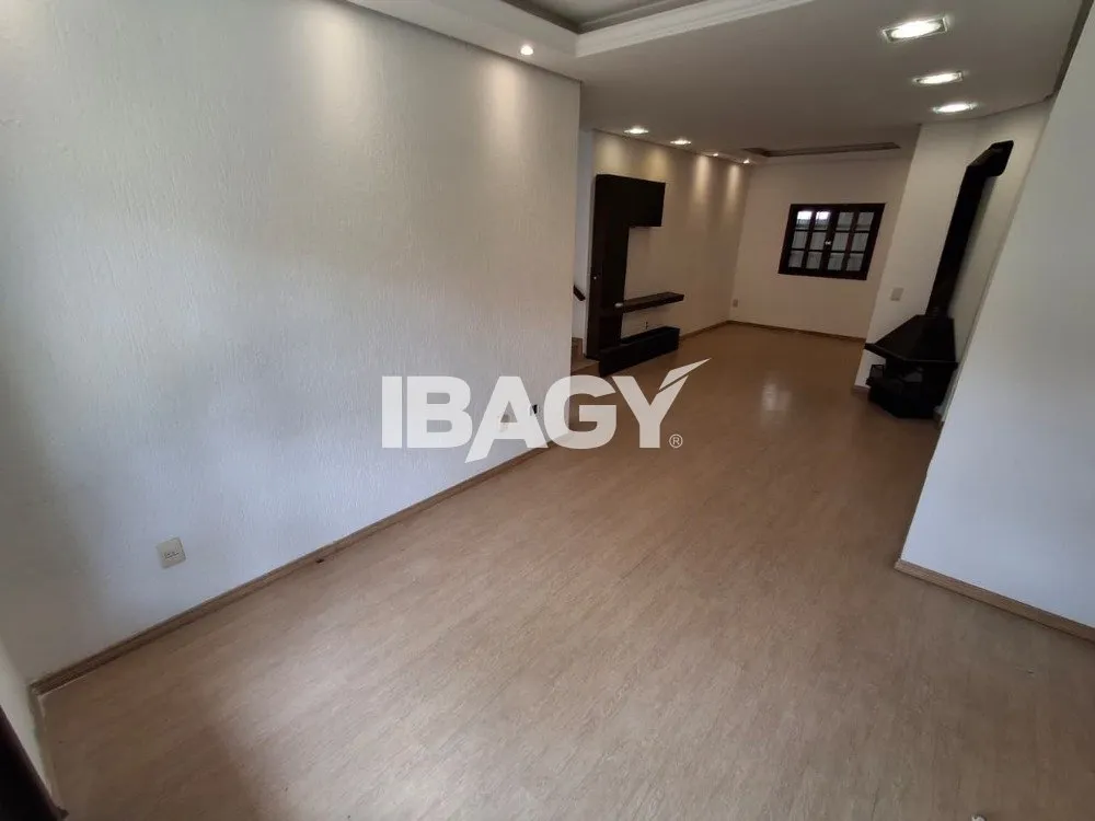 4-bedroom house with 1 en-suite, 182 m² and 2 parking