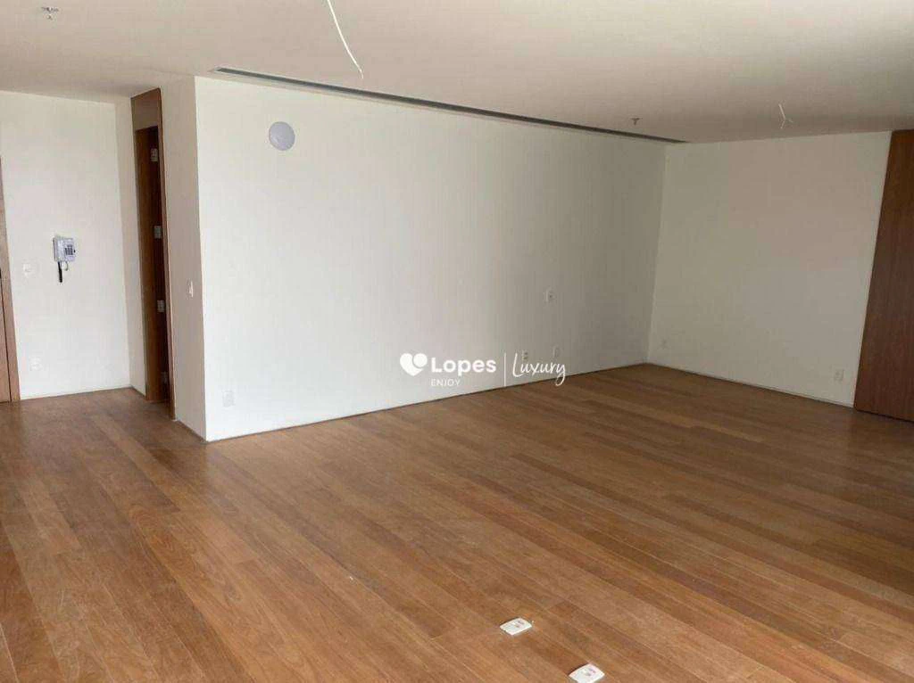 Furnished 130 m² apartment with 1 bedroom and private BBQ — photo 15