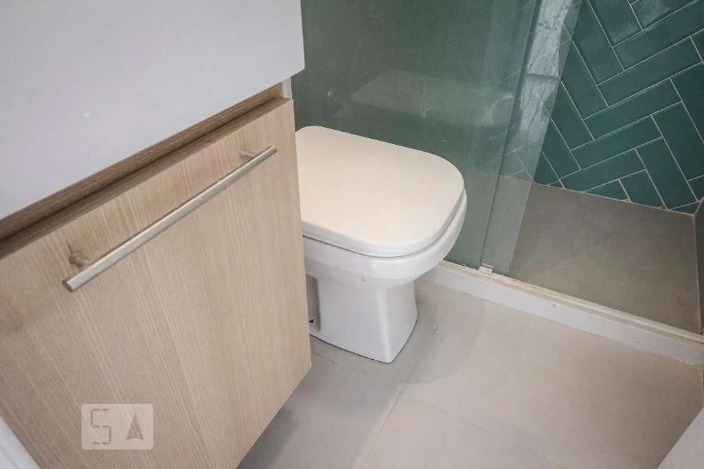 197 m² rental coverage with 2 bedrooms and 3 baths — photo 2