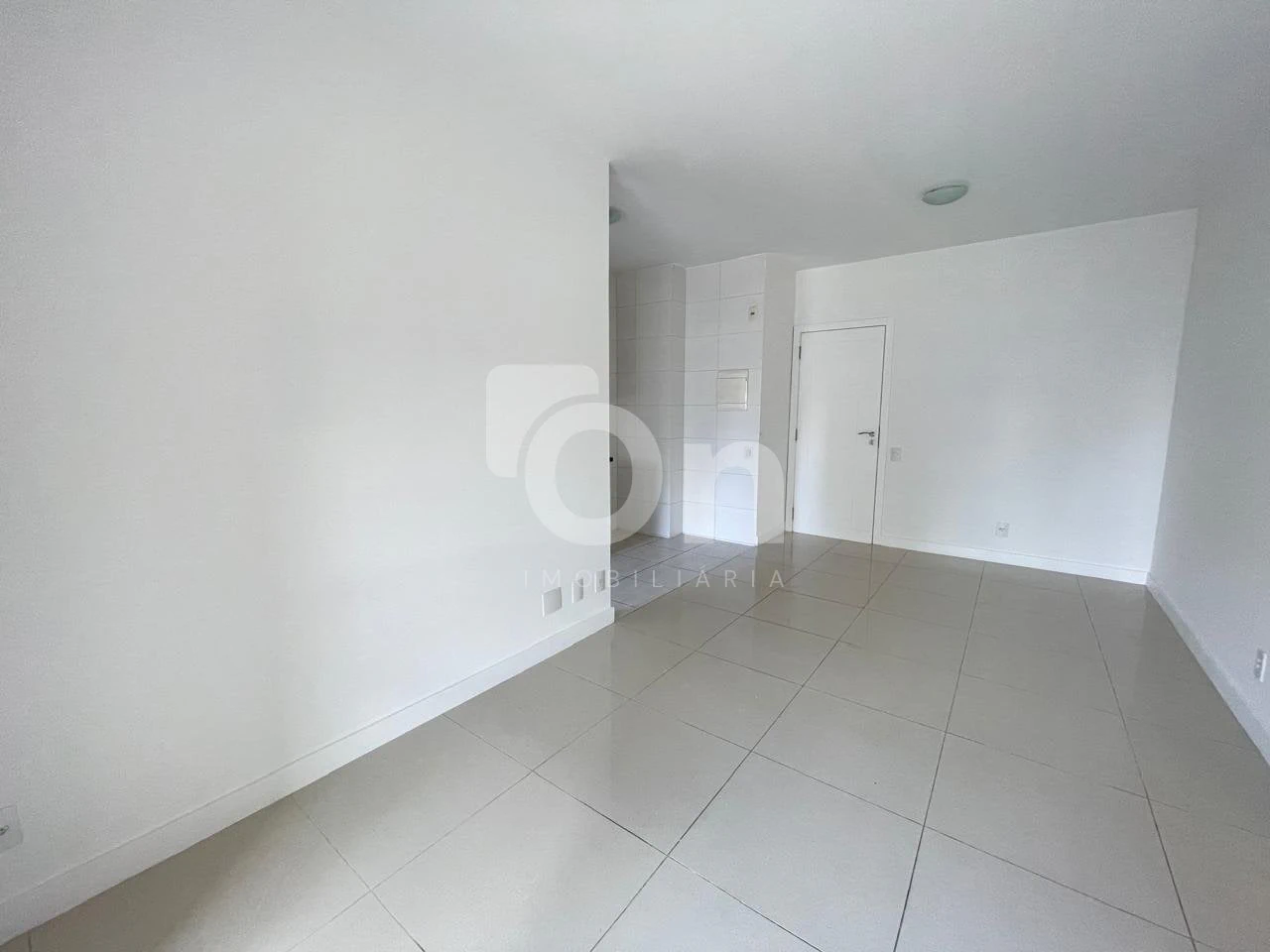 2-bedroom apartment with a water view in Florianópolis — photo 21
