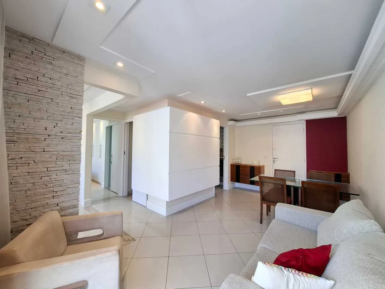 Apartamento mobiliado com 2 quartos e varanda — photo 6