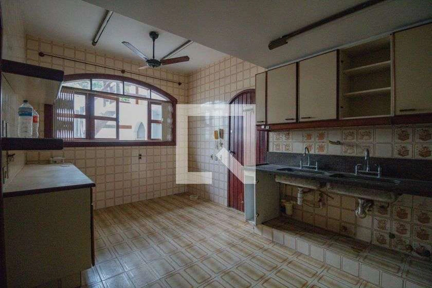 Casa de 4 dormitorios con jardín privado — photo 15