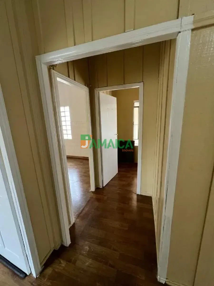 Casa, 80 m², com piso de madeira ou laminado — photo 14