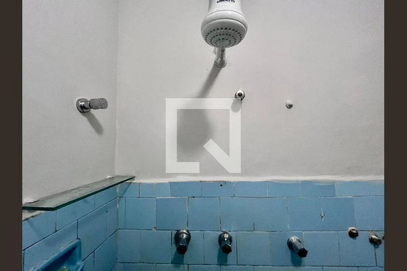 Rental studio with 1 bedroom and 1 bathroom — photo 14