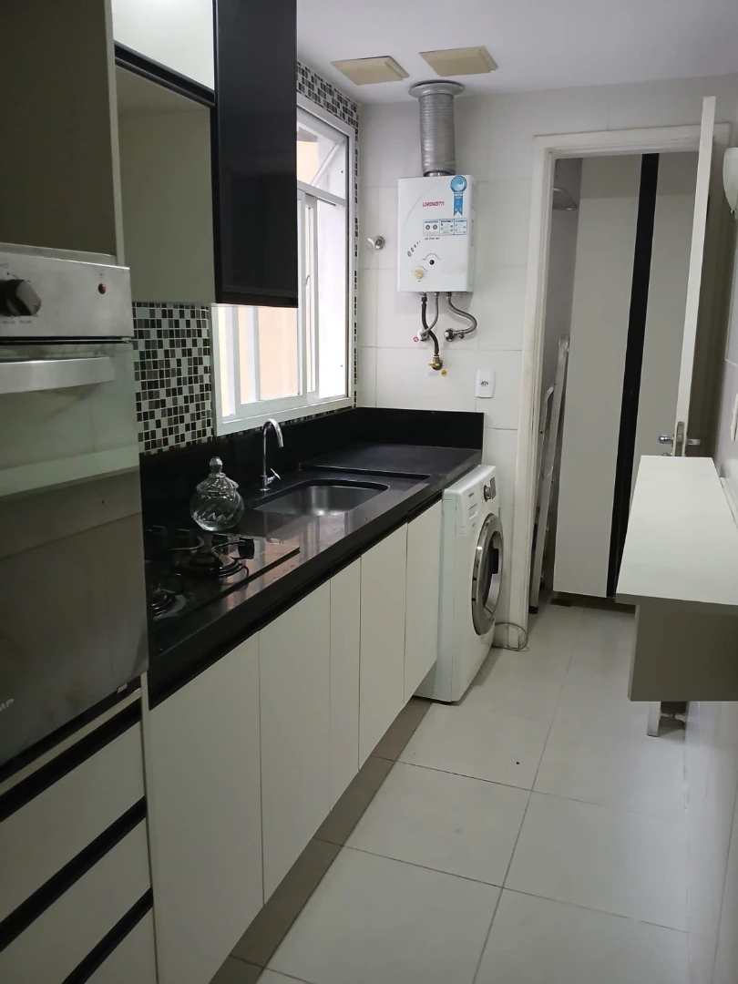 64 m² apartment with a walk-in closet and a private pool — photo 5