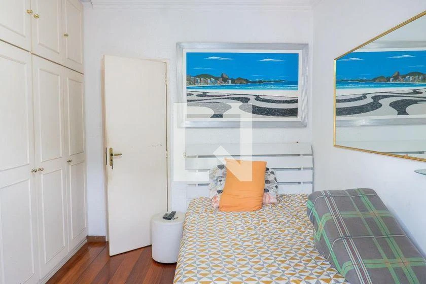 3-bedroom apartment with a washing machine — photo 14
