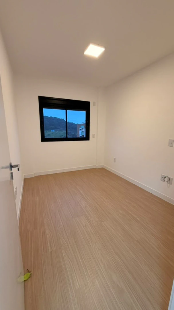 Mountain view in a 2-bedroom apartment, 79 m² — photo 16
