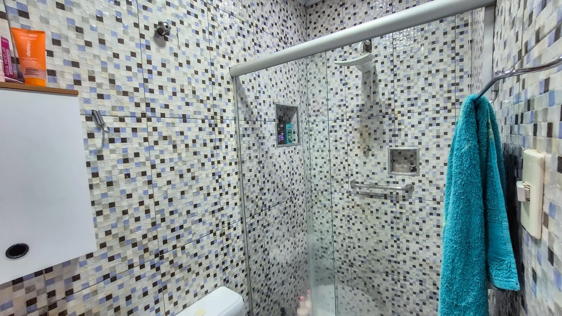 Furnished house with 2 bedrooms, private garden and 2 baths — photo 17