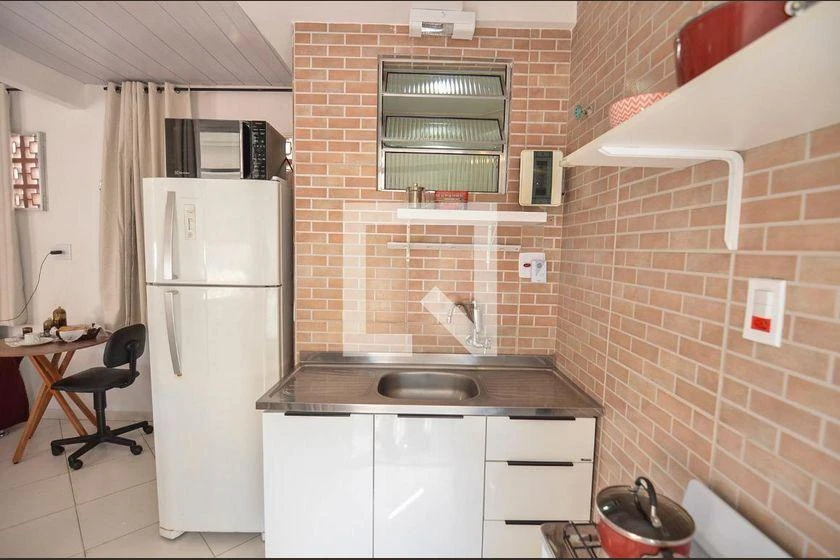 Apartamento amueblado con 1 dormitorio y 22 m² — photo 2