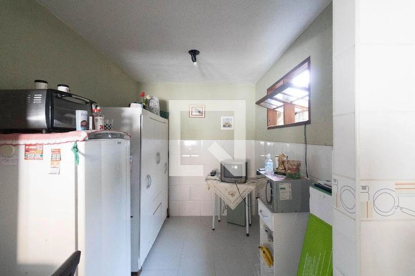Furnished house with 4 bedrooms and 290 m² — photo 2