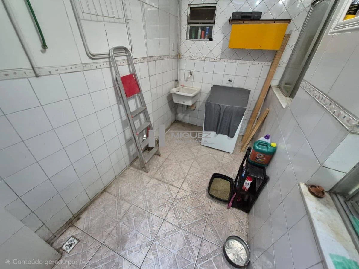 3-bedroom apartment in a building with a gym — photo 18