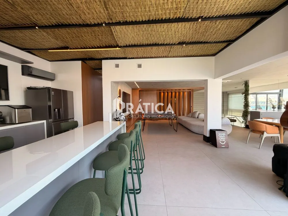 4-bedroom apartment with 5 bathrooms — photo 35