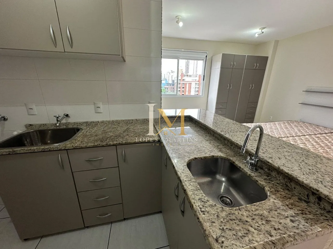 One-bedroom, 40 m² apartment in Curitiba — photo 11