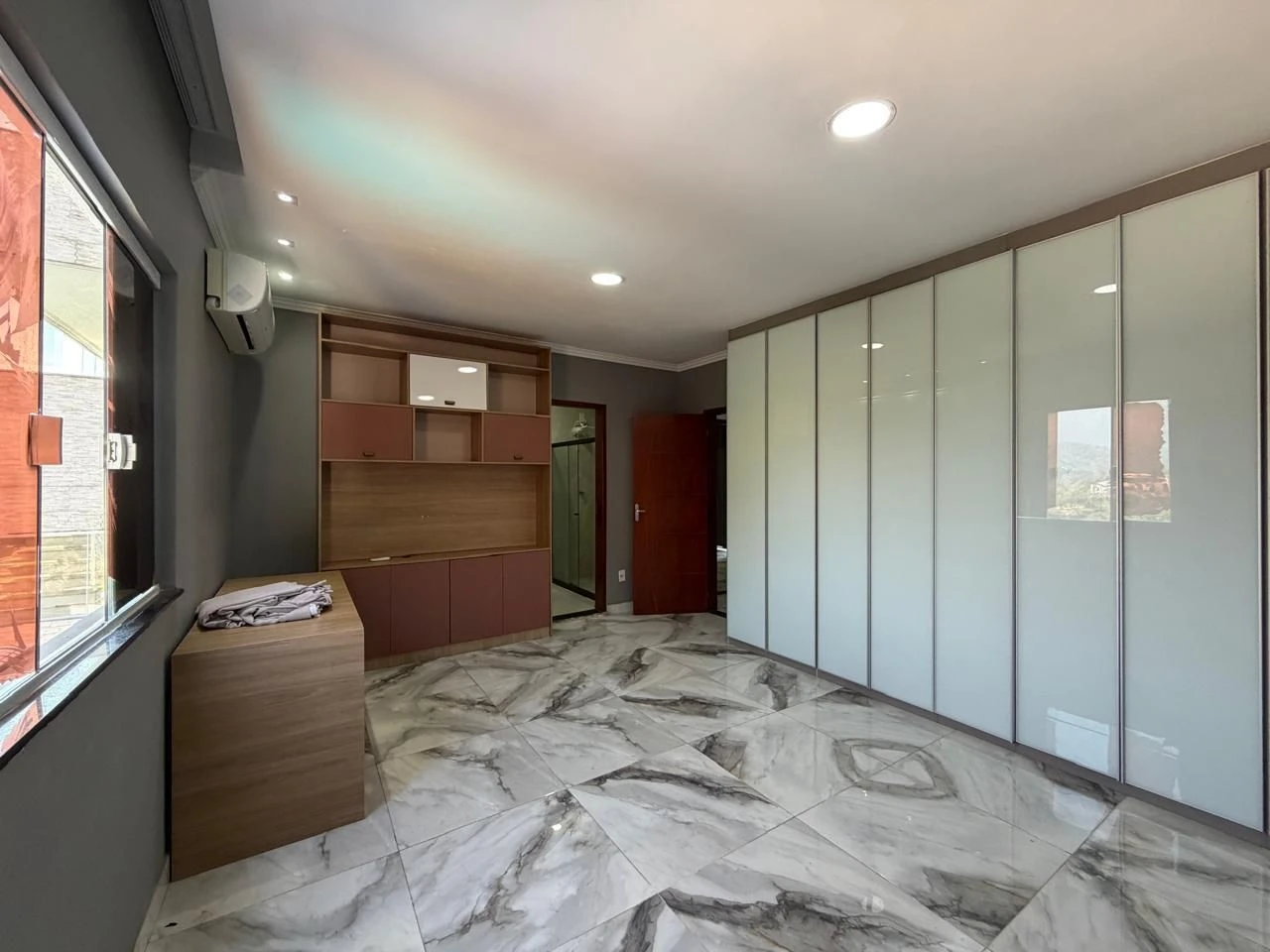 Casa em condomínio com 5 quartos e cozinha integrada — photo 10