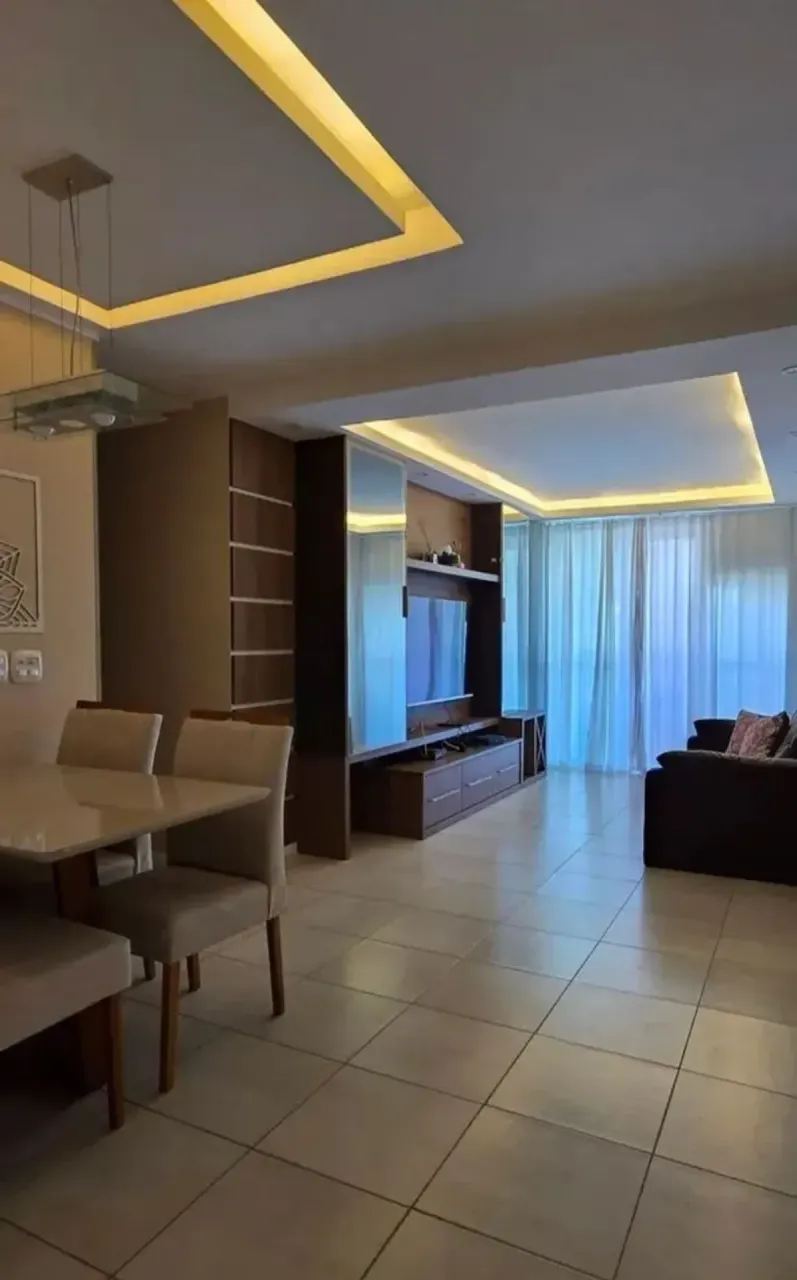 Apartamento mobiliado com 3 quartos e 104 m²