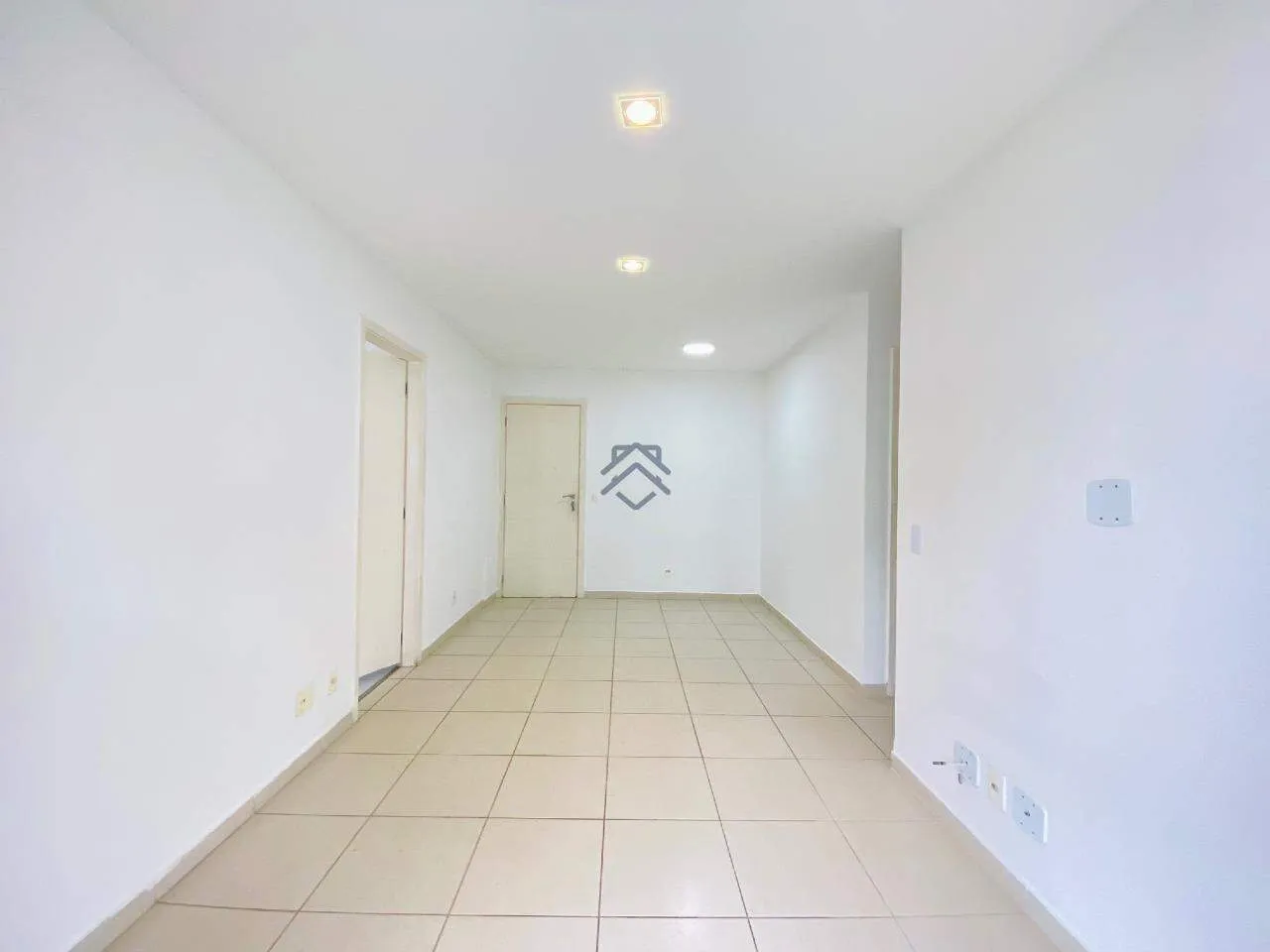 Unfurnished 2-bedroom apartment with 2 bathrooms — photo 14