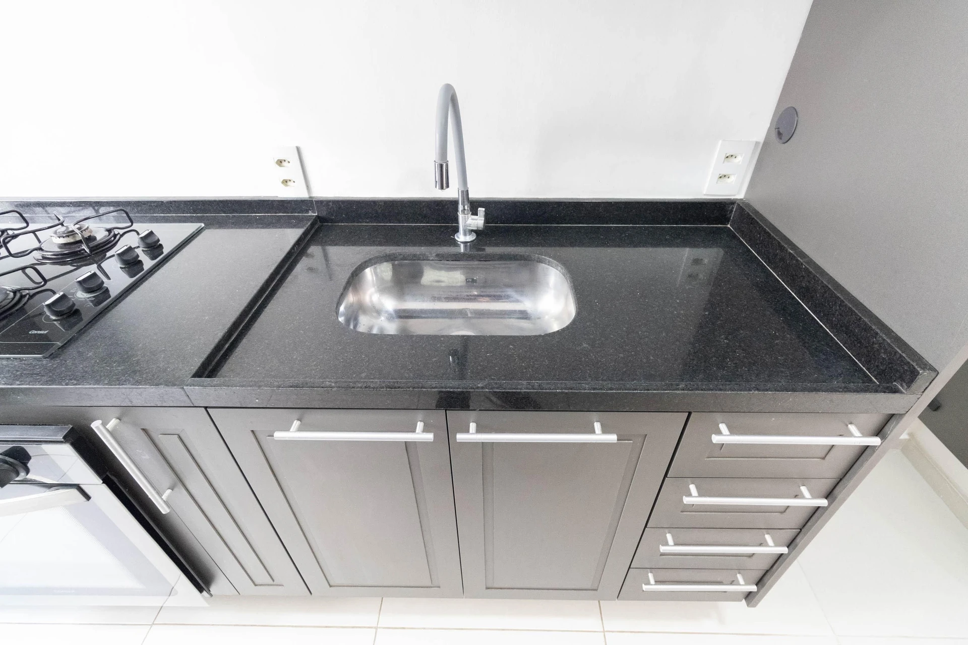 Furnished apartment, 42 m², with a washing machine — photo 3