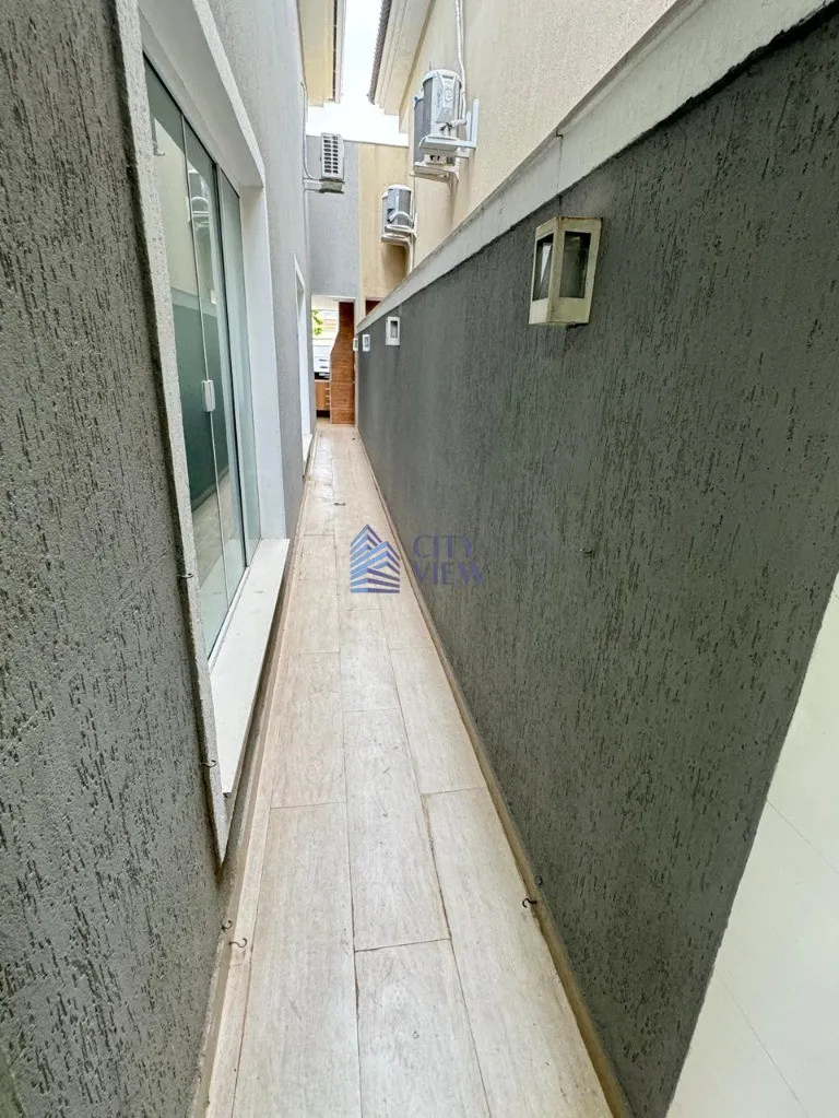 House with 5 bedrooms and 360 m² plus 4 parking spots — photo 52