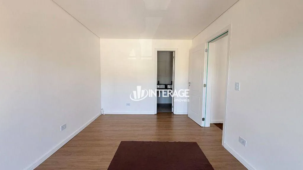 3-suite townhouse with private BBQ and garden — photo 20