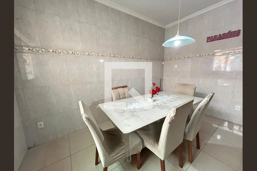 Furnished house with 4 bedrooms and 2 bathrooms — photo 20