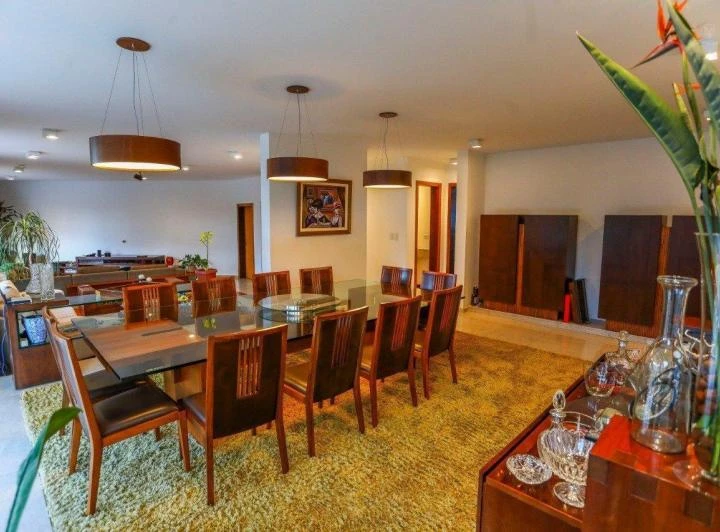Casa mobiliada com 4 quartos, suíte e 6 vagas — photo 9