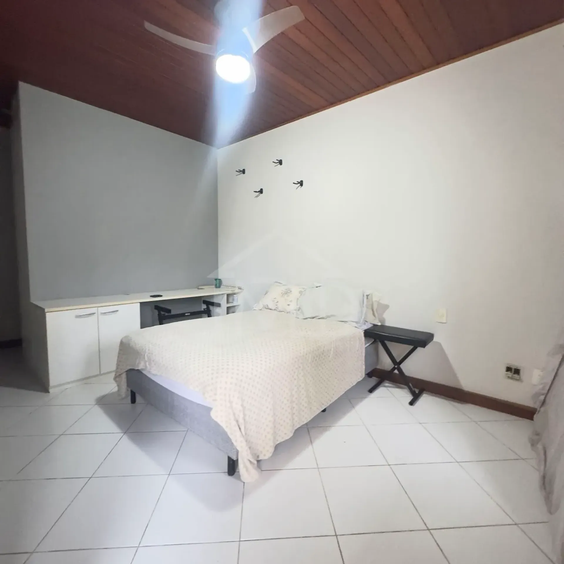 Furnished house, 250 m², with a walk-in closet — photo 33