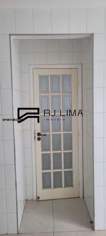 Casa em condomínio com 3 dormitórios e 220 m² — photo 27