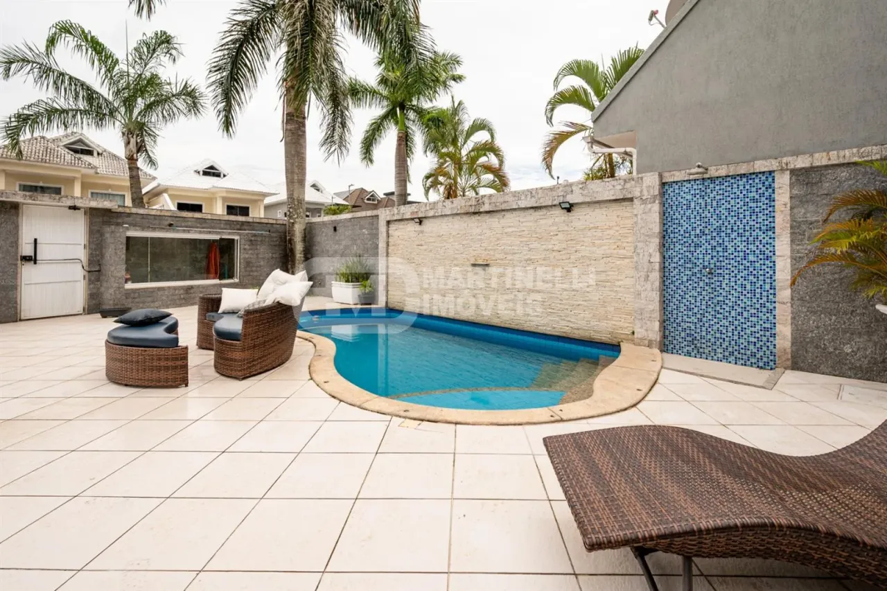Furnished house with 5 bedrooms and 3 parking spaces — photo 13