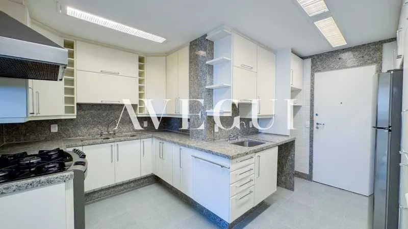 Apartamento duplex com cozinha fechada a gás — photo 4